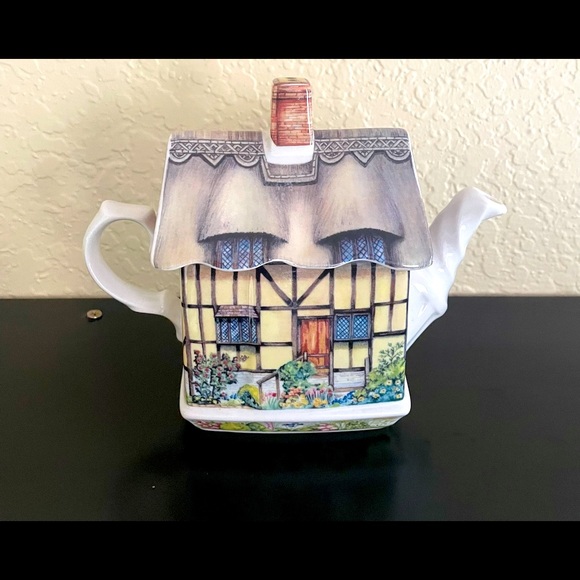 James Sandler Anne Hathway’s Cottage Teapot - Picture 2 of 4